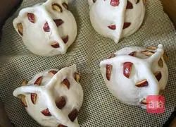 Illustration of how to make jujube steamed buns 10