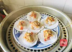 Illustration of how to make steamed scallops with garlic vermicelli 4
