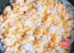 Spinach, fungus and egg pie recipe 3