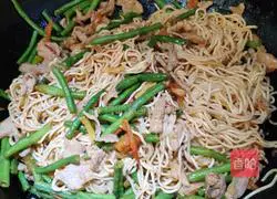 Illustration of how to make steamed noodles (braised noodles) 6