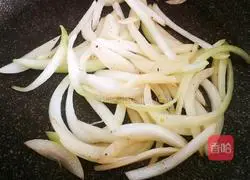 Illustration of Korean stir-fried mixed vegetables 11