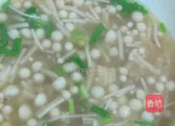 Enoki mushroom shredded pork soup recipe 9