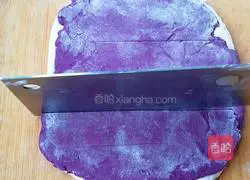 Illustration of how to make purple sweet potato and yam steamed buns 11