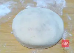 Illustration of making dough mung bean cake 8