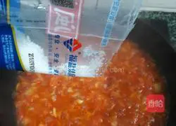 Illustration of how to make red sauce tomato pasta 8