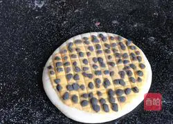 Illustration of how to make sunflower buns 7