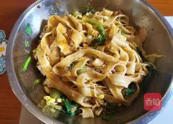 Illustration of how to make Shaanxi oil noodles 10
