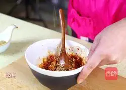 Illustration of Korean Spicy Cabbage Noodles 5