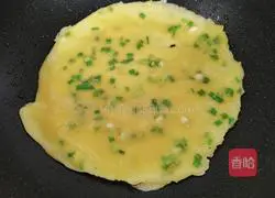 Illustration of how to make green onion egg pancake 9