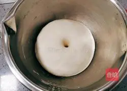 Illustration of how to make cocoa taro mud shell buns 3