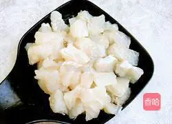 How to make fish salad Illustration 2