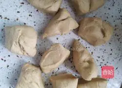 Illustration of how to make minced cowpea buns 10