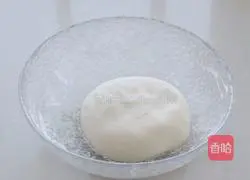 Illustration of making oil-splashed scissor noodles 2