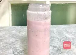 Strawberry milkshake recipe 4