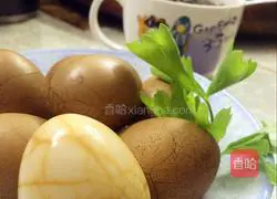 Illustration of how to make spiced tea eggs 9