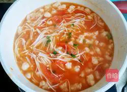 tomato Illustration of how to make enoki mushroom and shrimp soup 13