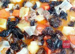 Illustration of borscht recipe 8