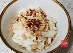 Illustration of how to make spicy noodles 2