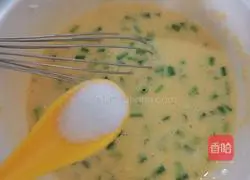 Illustration of how to make green onion egg pancake 6