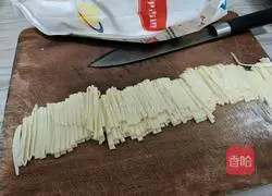 Illustration of hand-rolled noodles 10