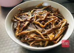 Illustration of how to make monkey mushroom stomach nourishing soup 3