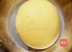 Illustration of how to make pumpkin flower rolls 5