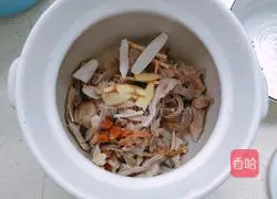 How to make pork belly and ribs soup Illustration 6