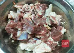 Illustration of how to make mutton soup 1