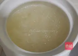 Illustration of Tremella Lotus Seed Soup 1