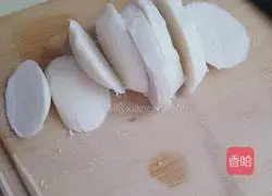 Illustration of how to make fried steamed bun slices 1