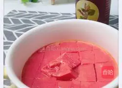 Illustration of how to make pitaya custard for baby food supplement 5