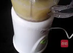 Illustration of how to make mango juice 7