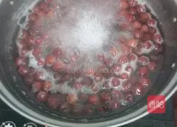 Illustration of how to make canned cherries 2
