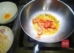 Illustration of how to make low-fat egg and mushroom soup 4