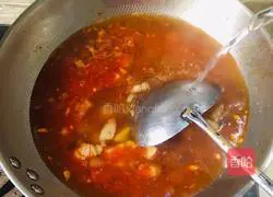 Illustration of how to make mutton noodles 7