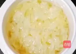 Illustration of how to make Tremella Loquat Soup (Baby Complementary Food) 1
