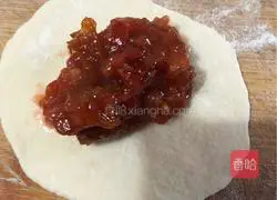 Illustration of how to make rock sugar hawthorn steamed buns 8