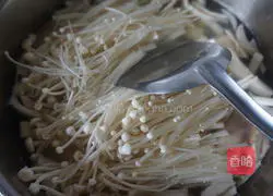 Illustration of how to make buckwheat noodles with mushroom and chicken soup 7