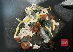 Serve the bean sprouts in soup Illustration of how to do it 3