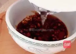 Illustration of how to dip tripe in sauce (Lantern Festival on the 15th day of the first lunar month) 9