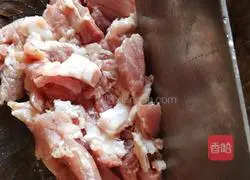 How to make celery and pork dumplings Illustration 2