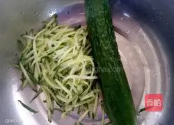 Illustration of how to make cold beef tendon noodles 4