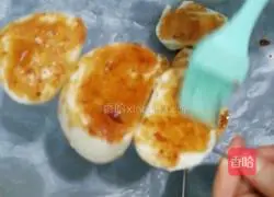Illustration of how to make grilled steamed buns 3