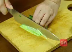 Korean style Illustration of how to make konjac chicken shredded salad 5