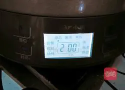 Illustration of Tremella, Red Dates and Lotus Seed Soup 10