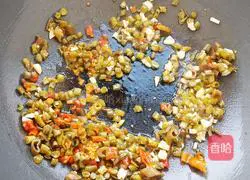 Illustration of how to make fried pork rinds with pepper 11