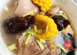 Illustration of home-style corn ribs soup 12 