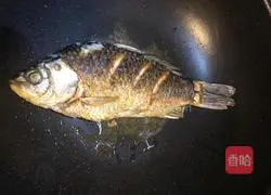 [The most powerful calcium supplement soup in autumn] Milky white crucian carp tofu soup recipe illustration 3