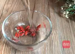 Illustration of how to make egg and tofu soup 6