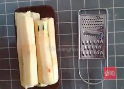 Illustration of the ancient method of making brown sugar 1